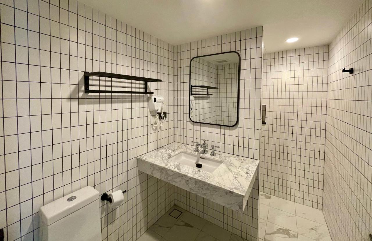 Room Actually Service Apartment Karon Exterior foto