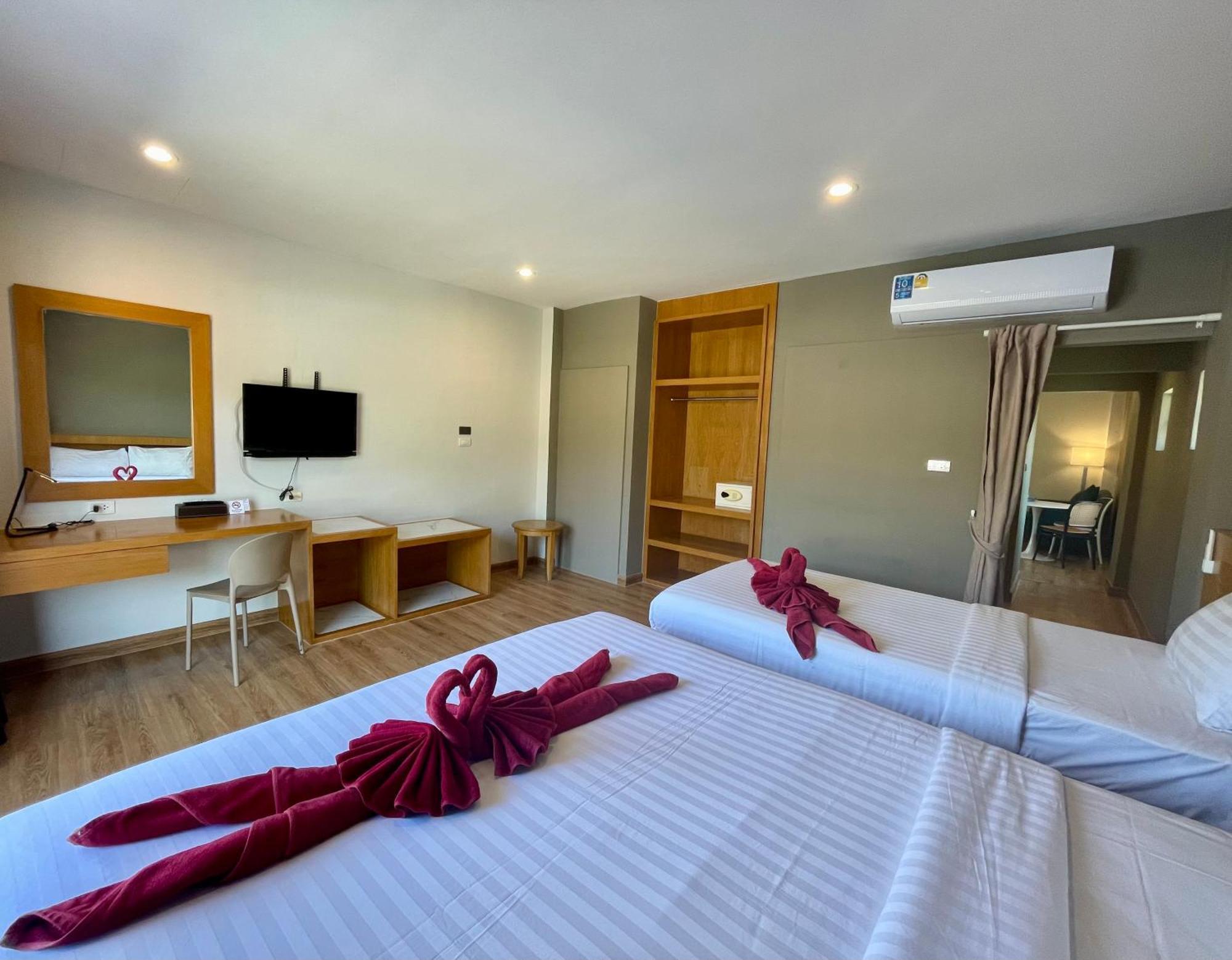 Room Actually Service Apartment Karon Exterior foto