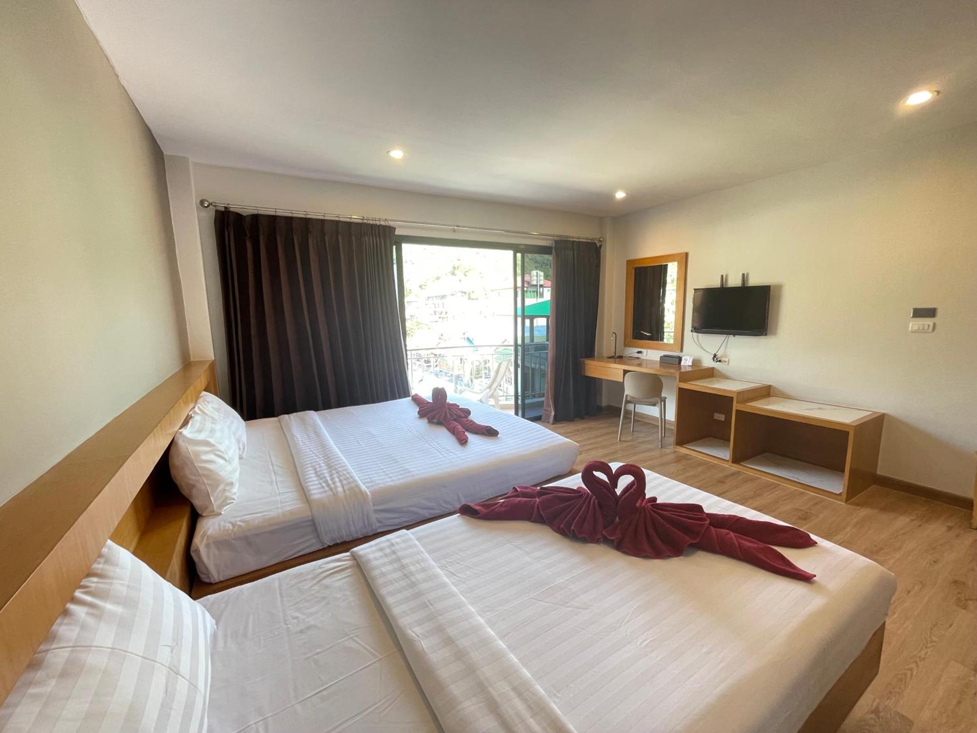 Room Actually Service Apartment Karon Exterior foto